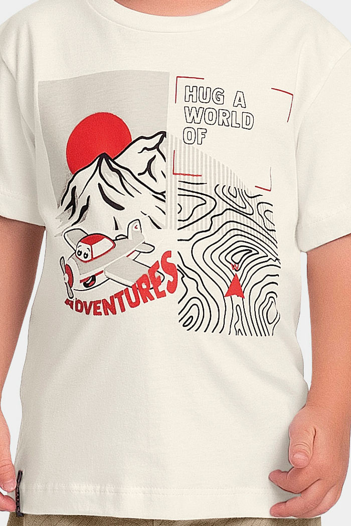 Conjunto camiseta adventures e bermuda com bolso em moletinho