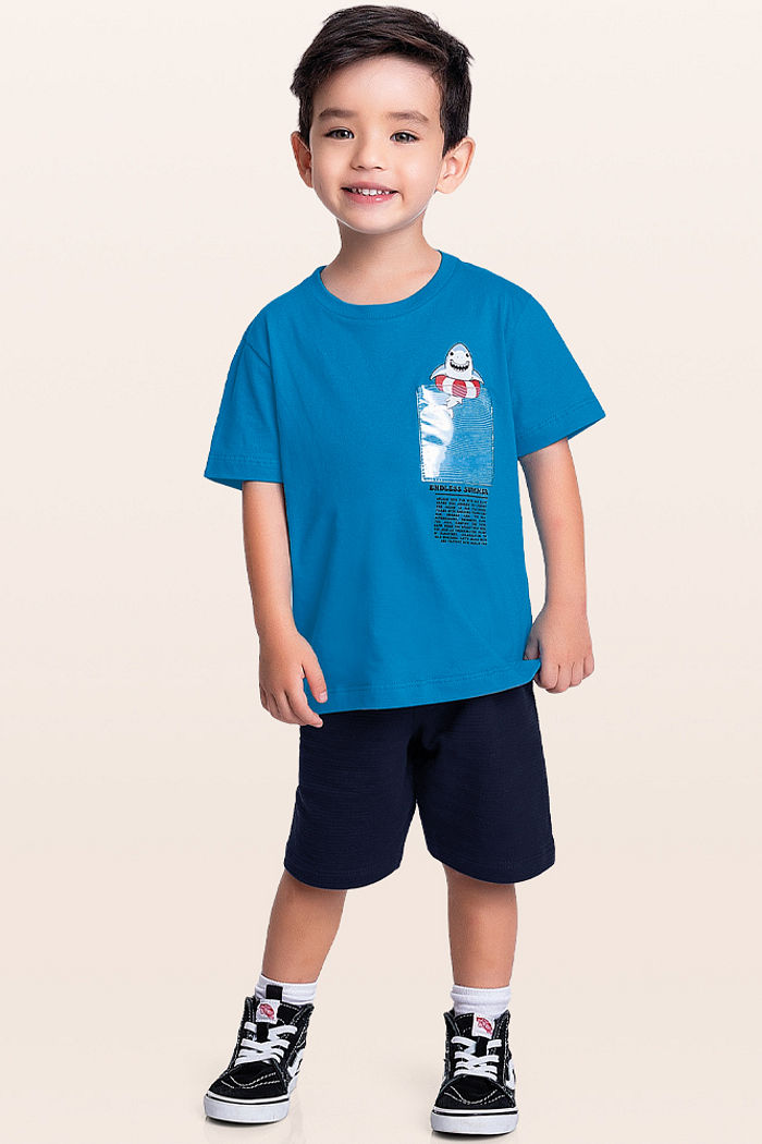 Conjunto camiseta e bermuda tubarão