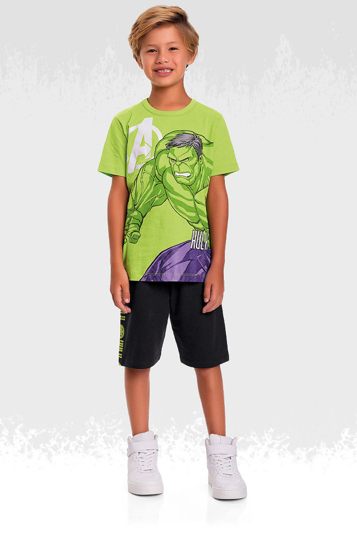 Conjunto camiseta meia malha e bermuda vingadores