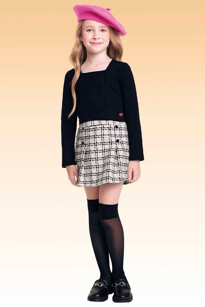 Conjunto blusa manga longa em cotton e short-saia em tecido tweed