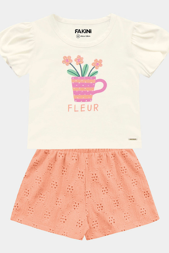 Conjunto blusa de flor e short em tecido laise