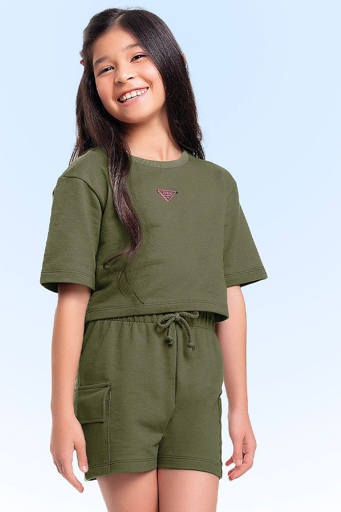 Conjunto blusa cropped e short em moletinho