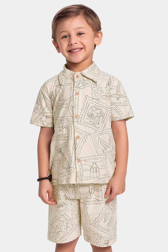 Conjunto camisa abertura com botão e bermuda em moletinho flamê brasilidade