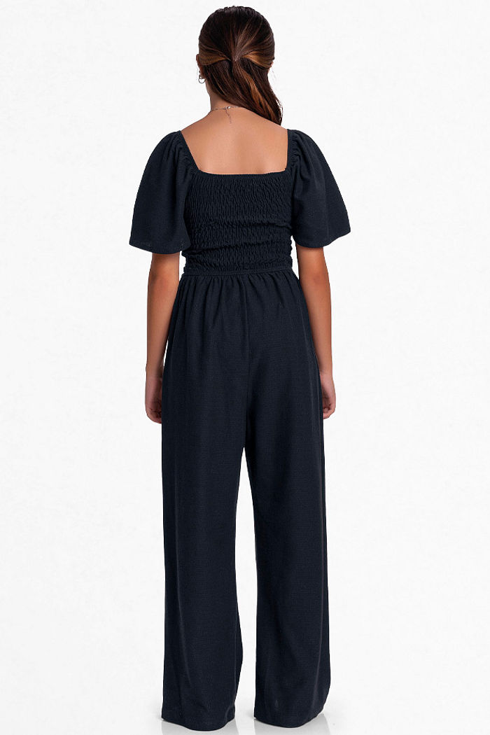 Macacão em malha florence com lastex e faixa de amarração