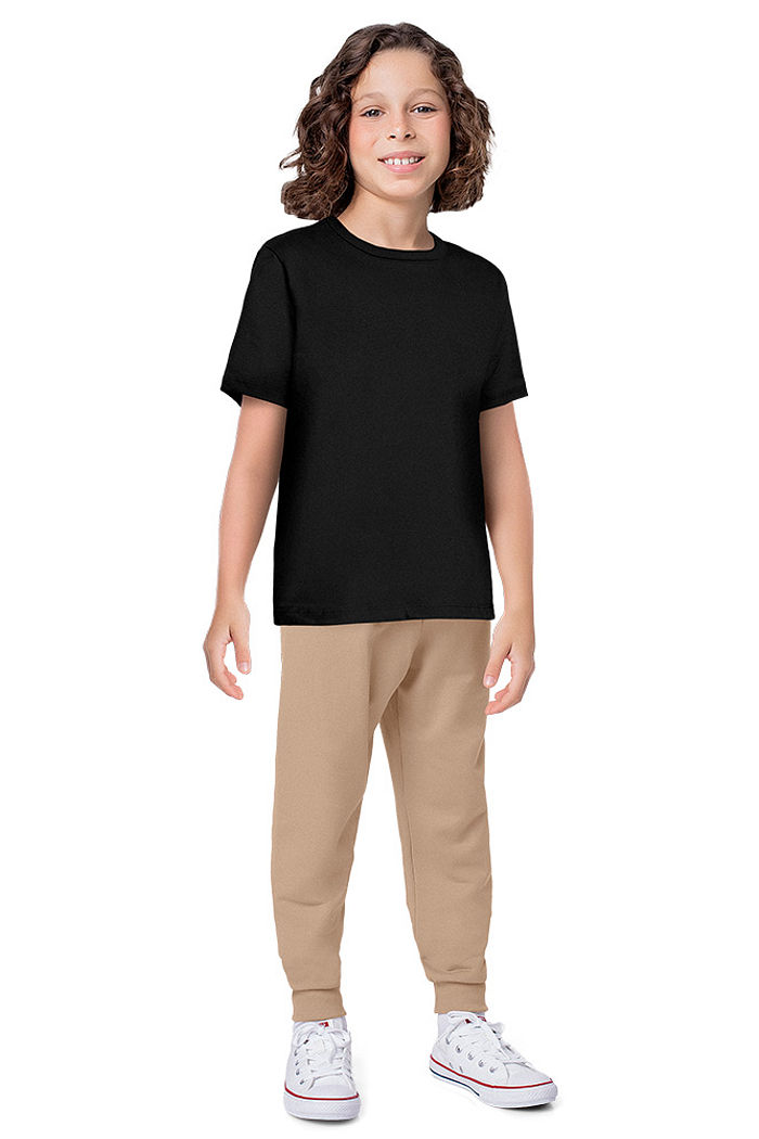 Camiseta básica em meia malha