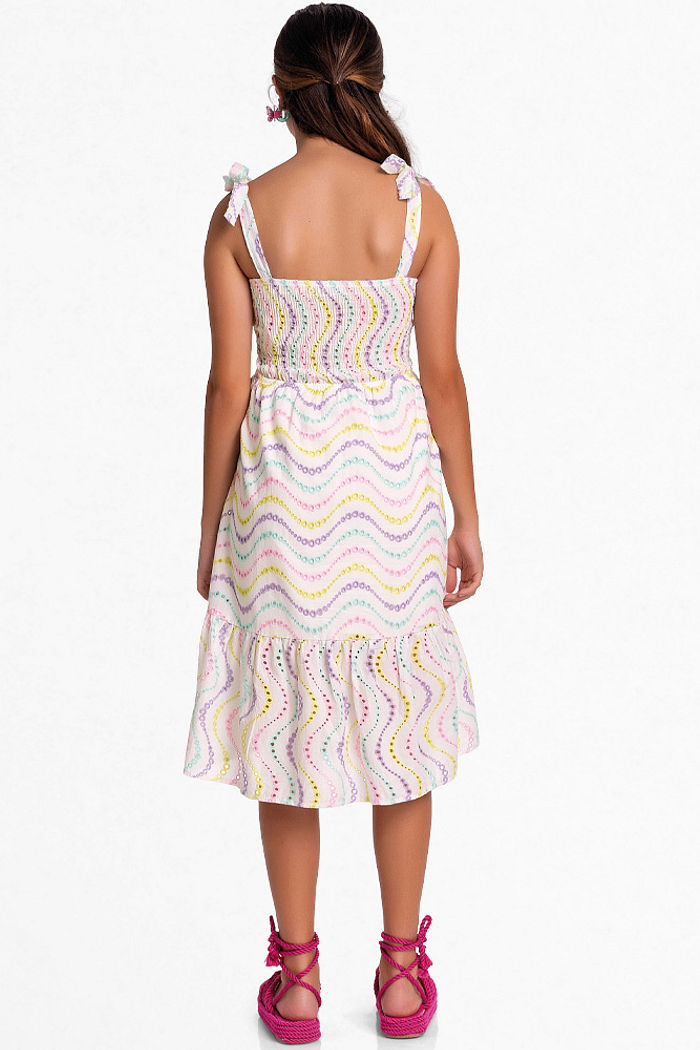 Vestido em laise com lastex, alças de amarração e forro