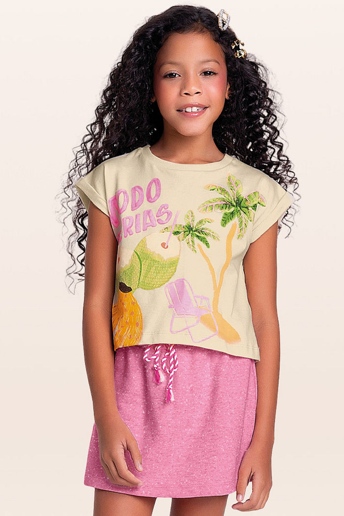 Conjunto blusa e short-saia modo férias