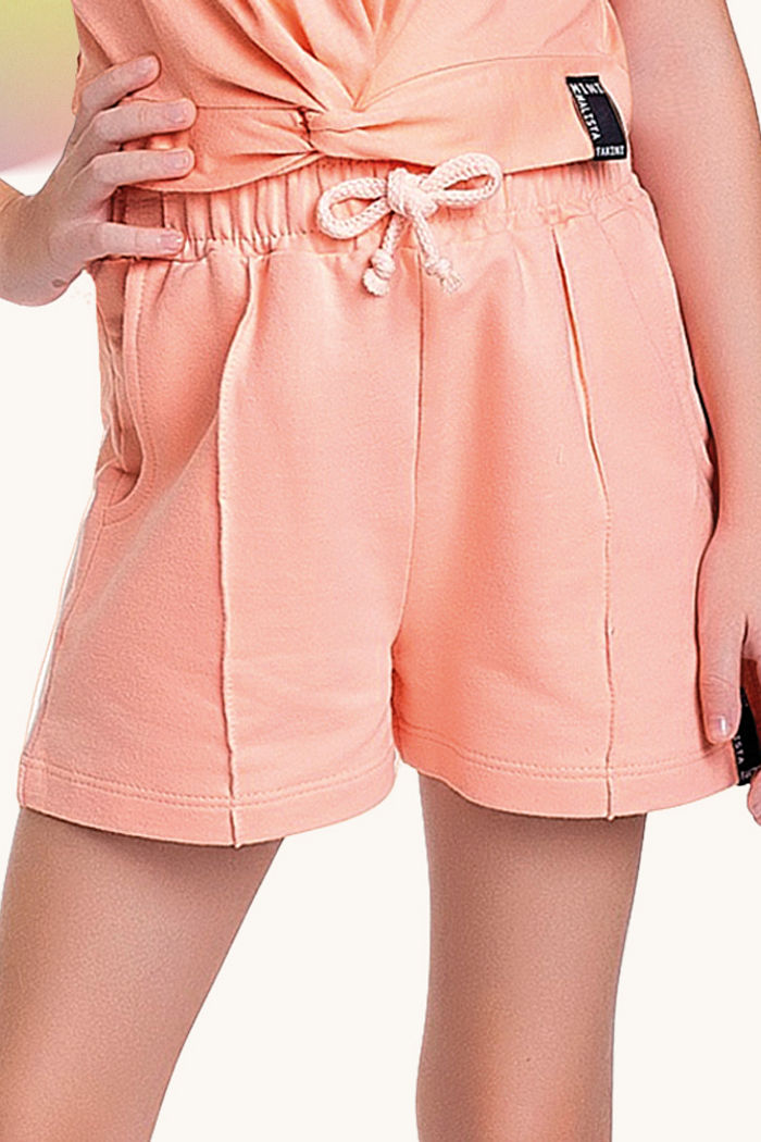 Short em moletinho com cadarço decortaivo e bolso