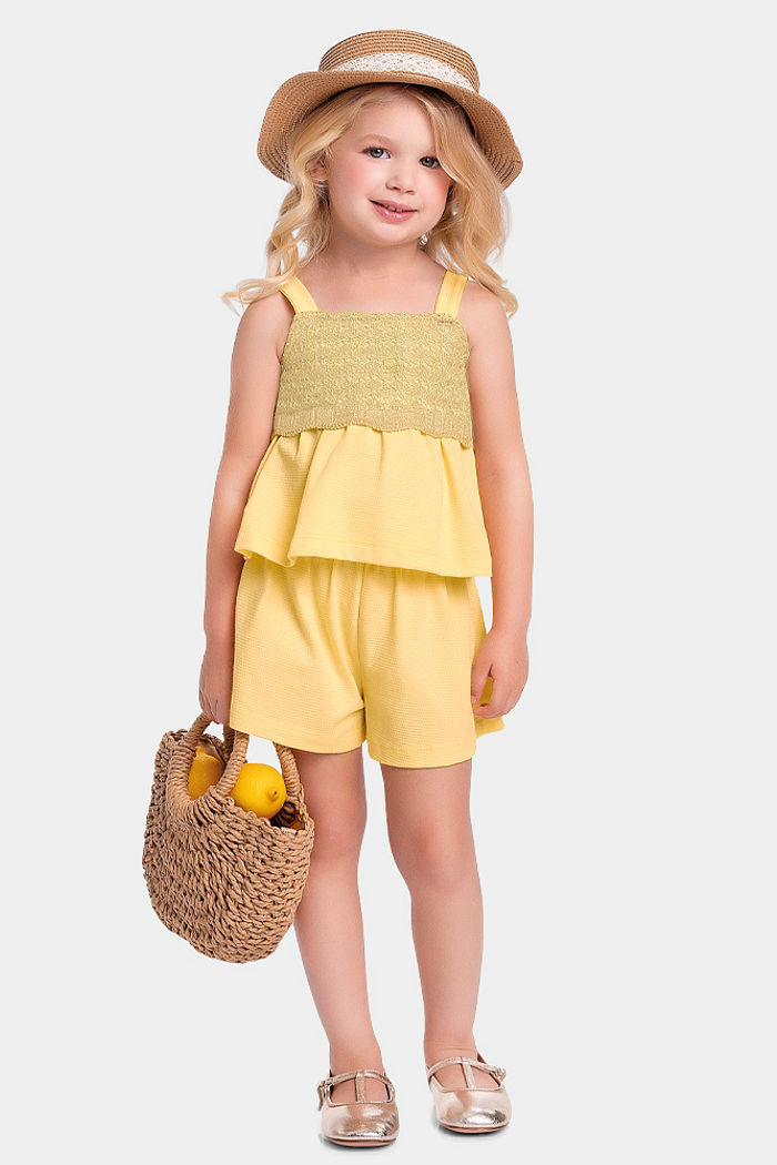 Conjunto bata com detalhe em tricot e short
