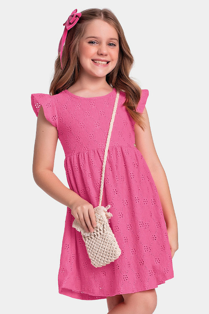 Vestido em tecido laise