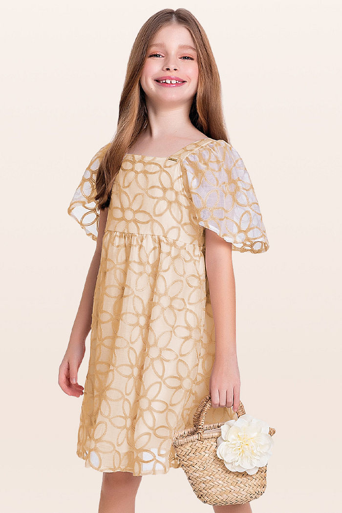 Vestido em tecido bordado com forro flor