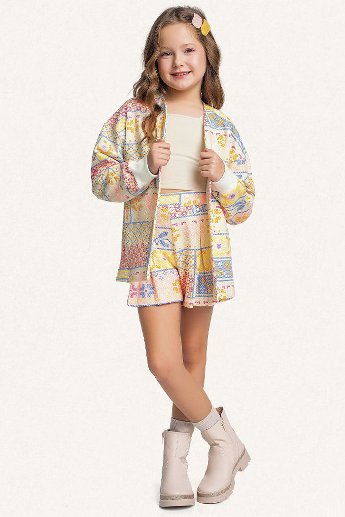 Conjunto casaco aberto, short em moletom e top em cotton flores