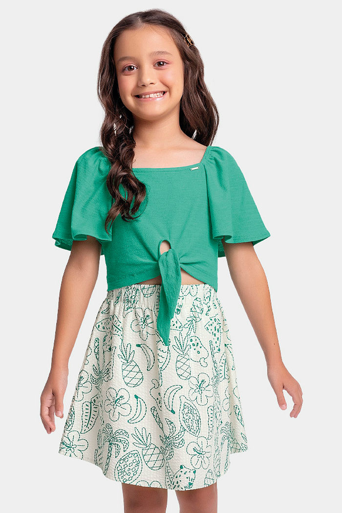 Conjunto blusa em malha florence e short-saia em tecido anaruga liso