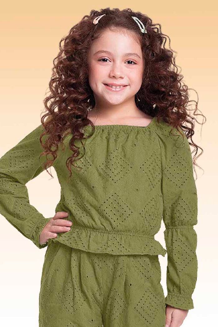 Blusa manga longa em laise