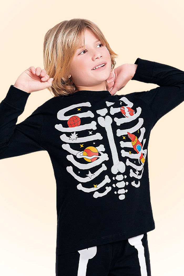 Conjunto pijama camiseta manga longa e calça em meia malha