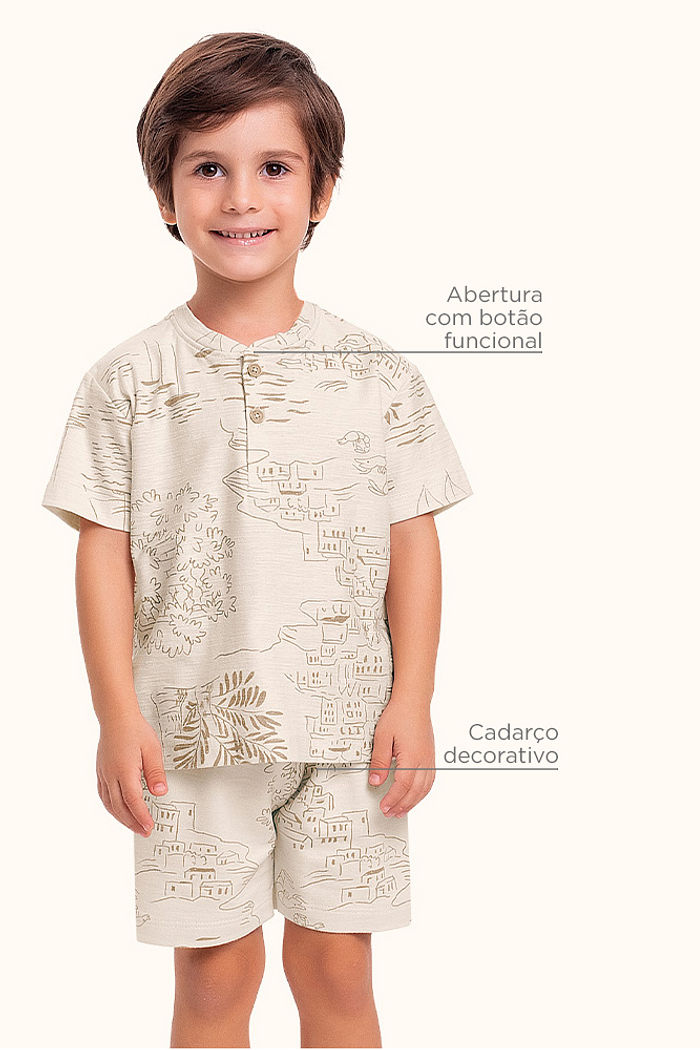 Conjunto camiseta gola padre em meia malha flamê e bermuda em moletinho flamê com cadarço decorativo