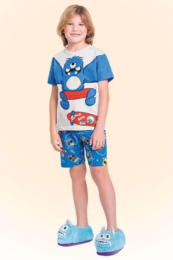 Conjunto pijama camiseta e bermuda em meia malha