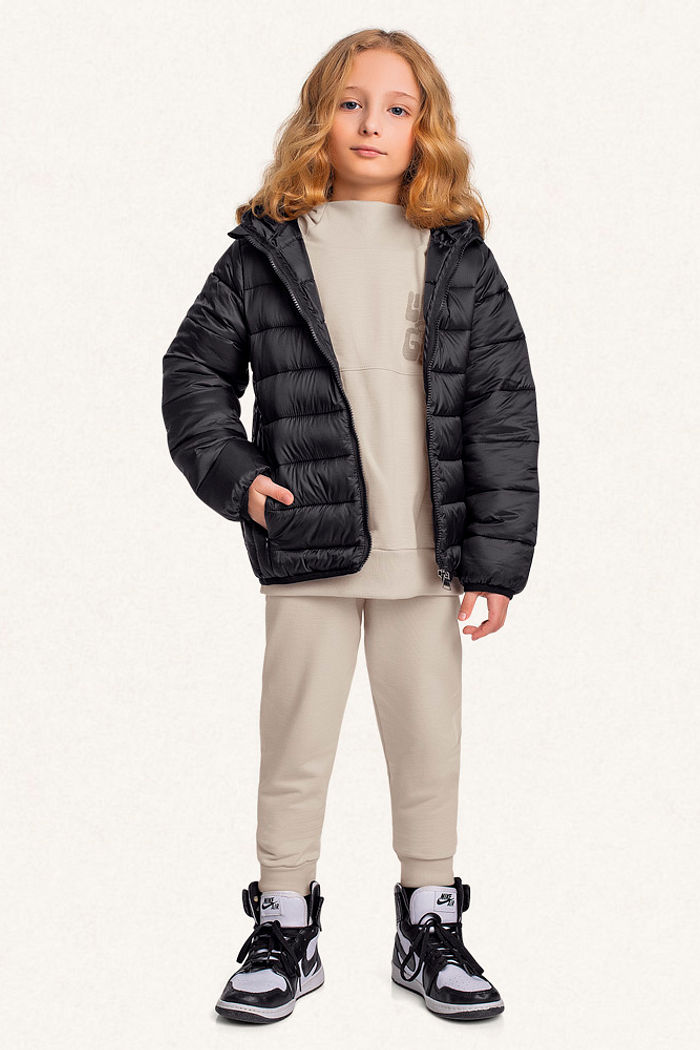 Jaqueta puffer forrada com bolso e com capuz