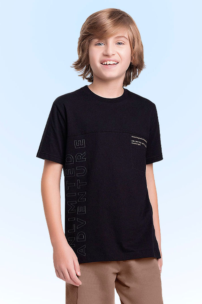 Conjunto camiseta em meia malha e bermuda em moletinho