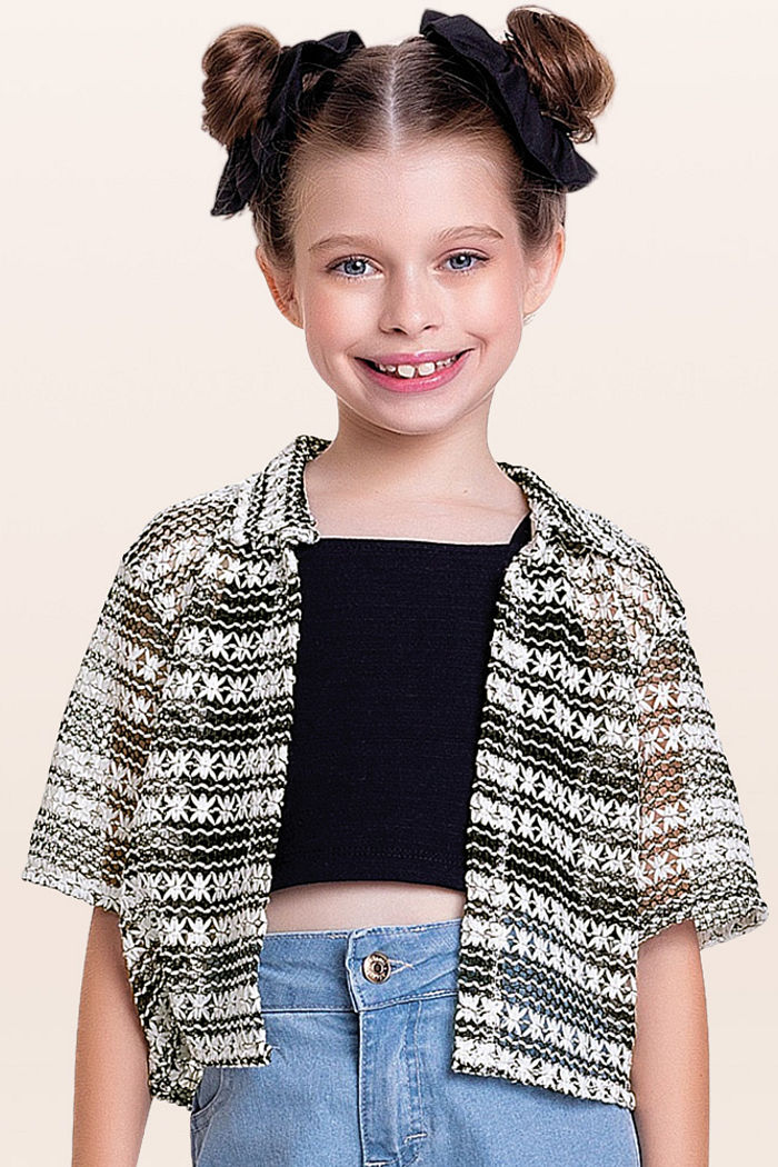 Camisa em tecido rendado