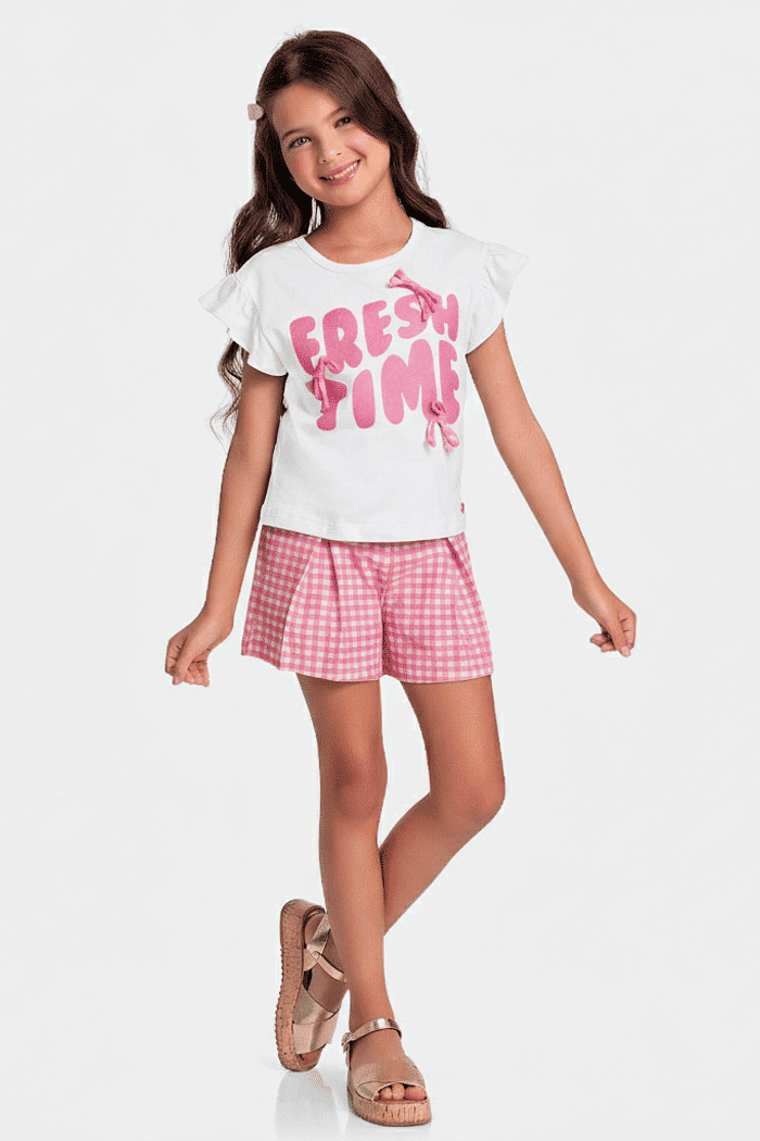 Conjunto blusa com laços e short xadrez