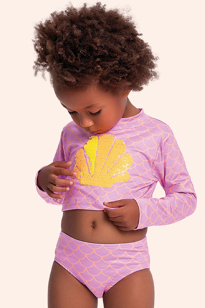 Conjunto blusa manga longa com bordado reversível e calcinha forrada em cotton poliéster