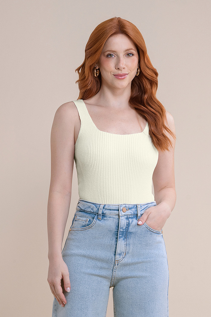 Blusa regata em tricot