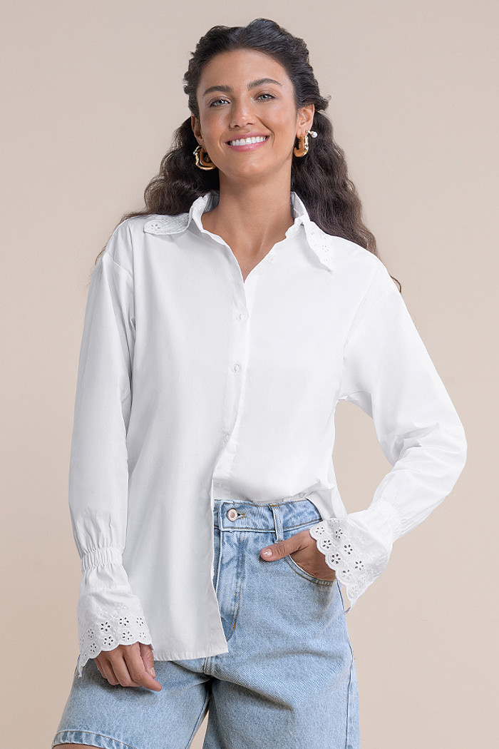 Camisa manga longa em tricoline com bordado