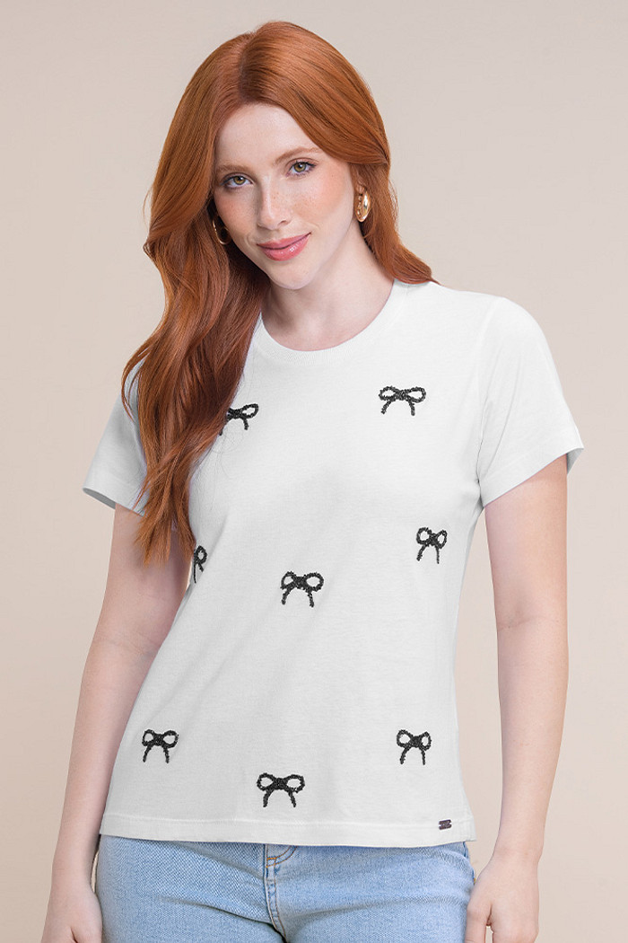 Blusa meia malha com aplique de strass