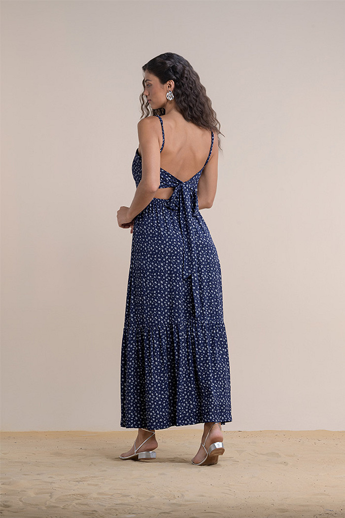 Vestido midi em viscose com elástico nas costas