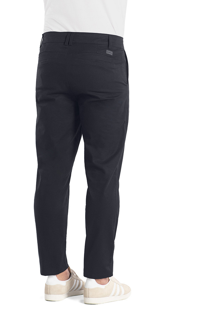 Calça chino em sarja Caribe light Aurus