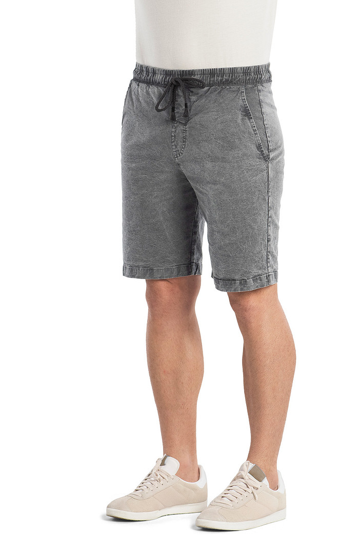 Bermuda em sarja Caribe light efeito lavanderia Aurus