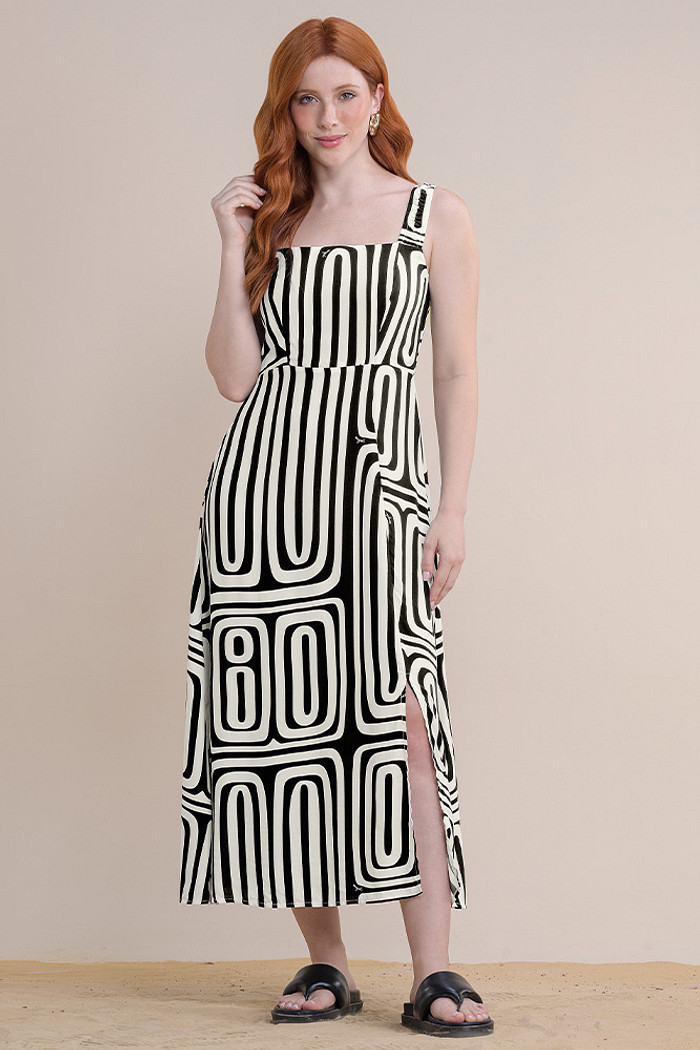 Vestido midi com alça de elástico e fenda frontal