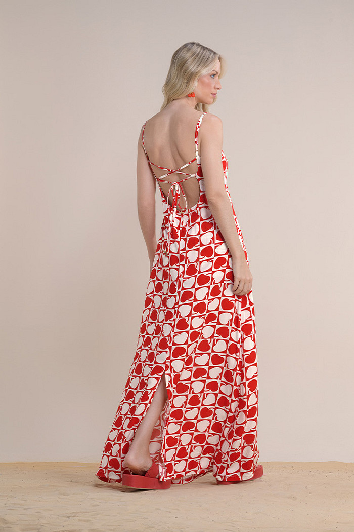 Vestido midi em viscose com fenda traseira