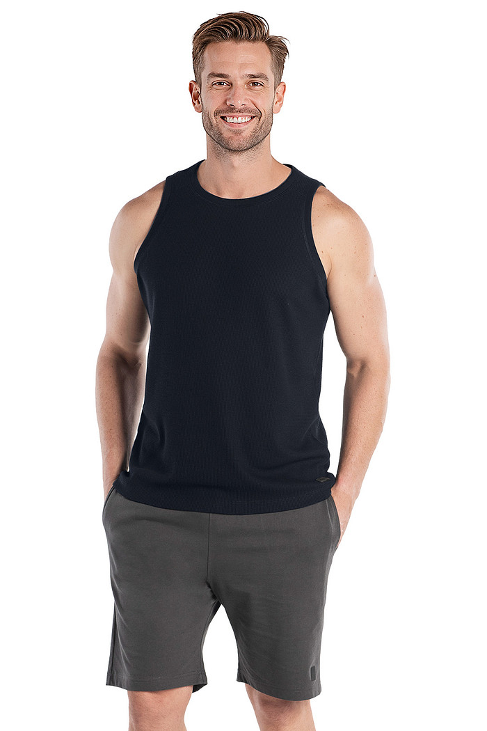 Regata em malha com etiqueta decorativa Aurus