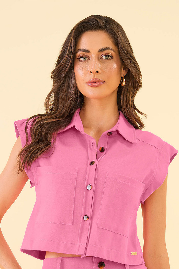 Camisa com bolsos em malhão