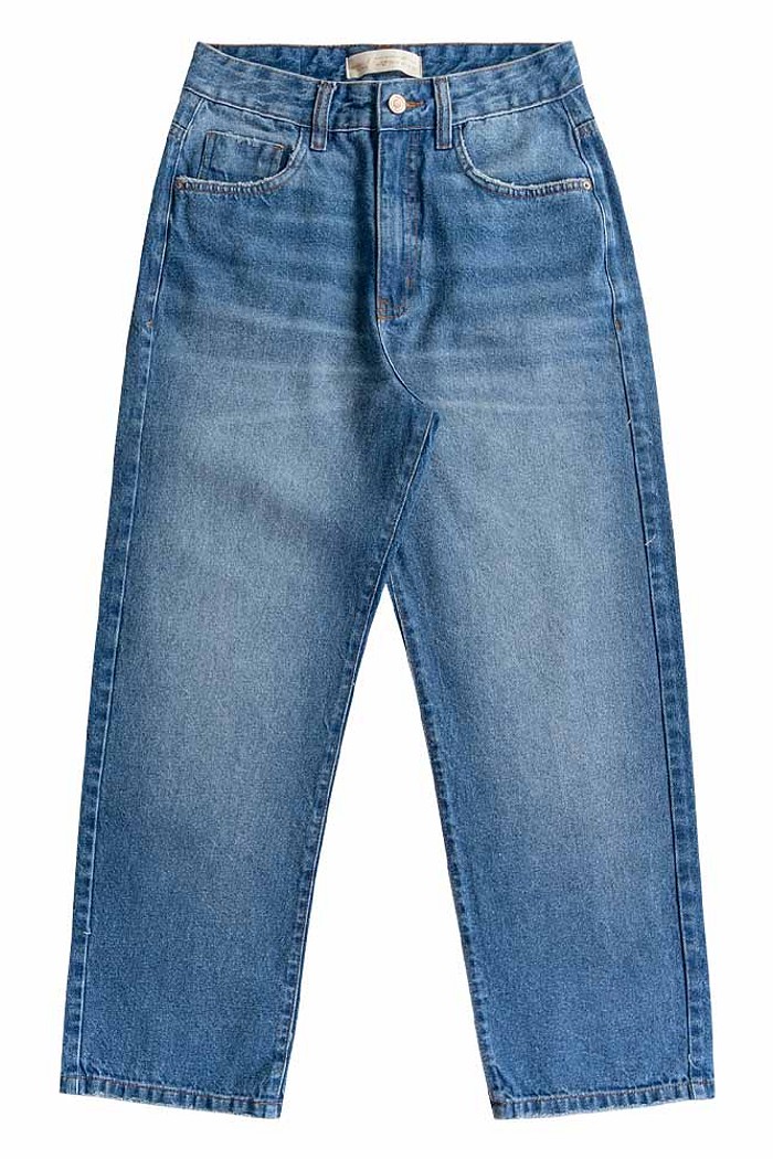 Calça reta em jeans