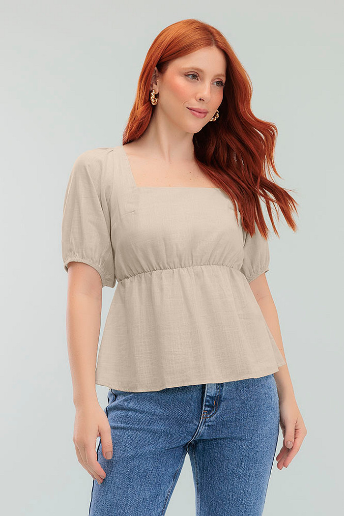 Blusa com amarrações nas costas em cambraia de algodão