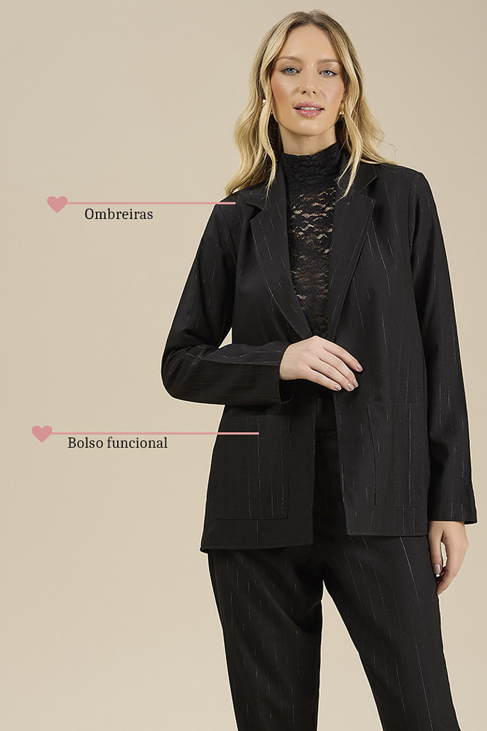 Blazer com bolso em alfaiataria risca de giz lurex