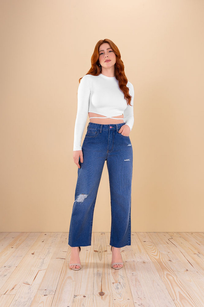 Calça reta em jeans