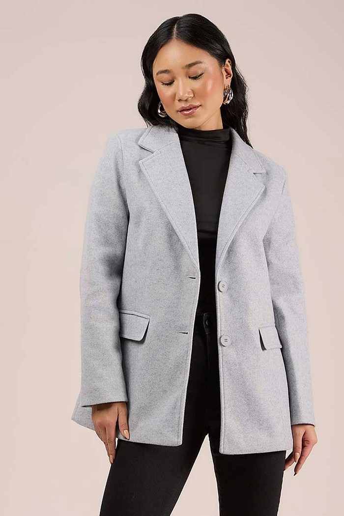 Blazer com bolso em alfaiataria lanosa com forro