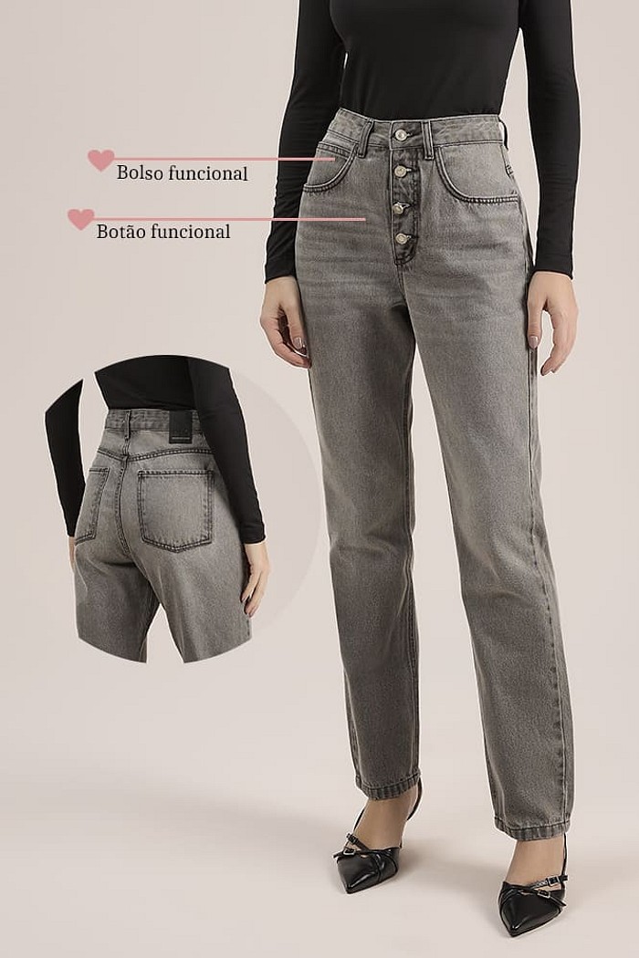 Calça mom em jeans botões