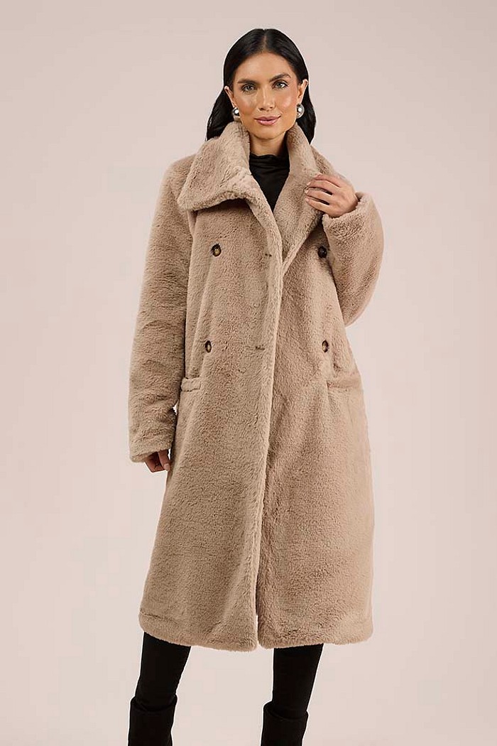 Casaco longo com bolso em tecido pêlo com forro
