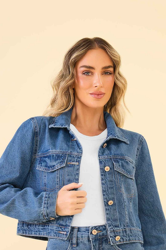Jaqueta cropped em jeans