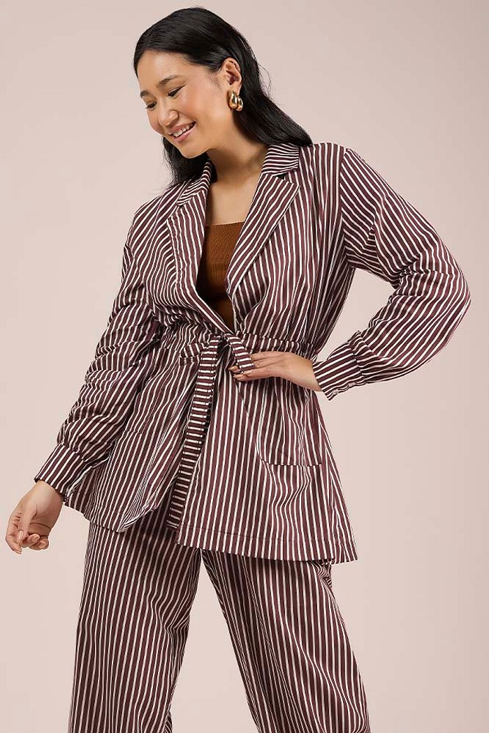 Casaco com amarração em tricoline listrado