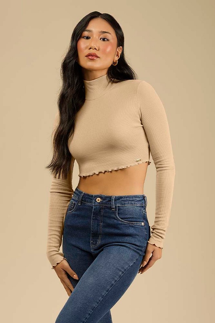 Blusa cropped manga longa em ribana com elastano