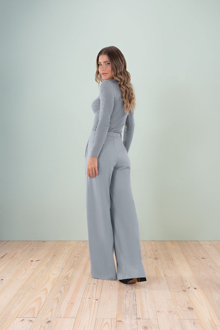 Calça wide leg em malhão