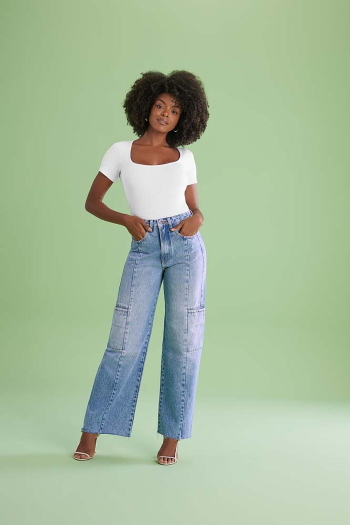 Calça alta wide leg em jeans