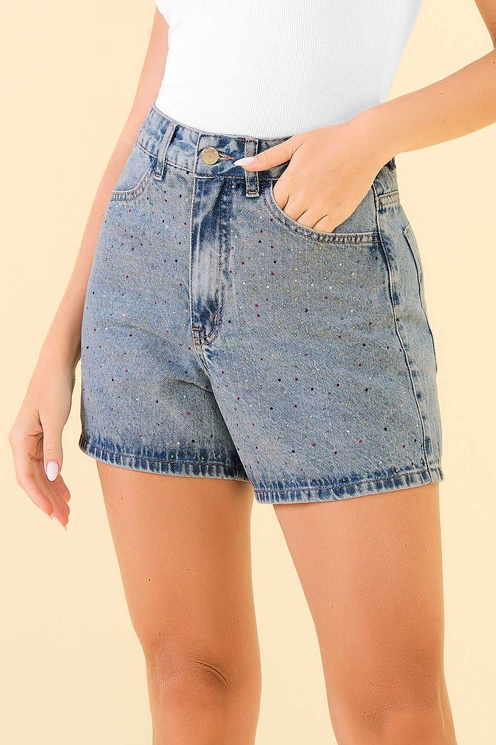 Bermuda strass em jeans