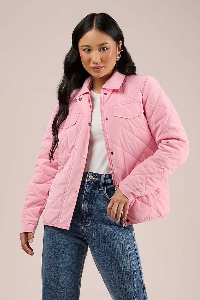 Jaqueta lapela em nylon texturizado com forro e enchimento